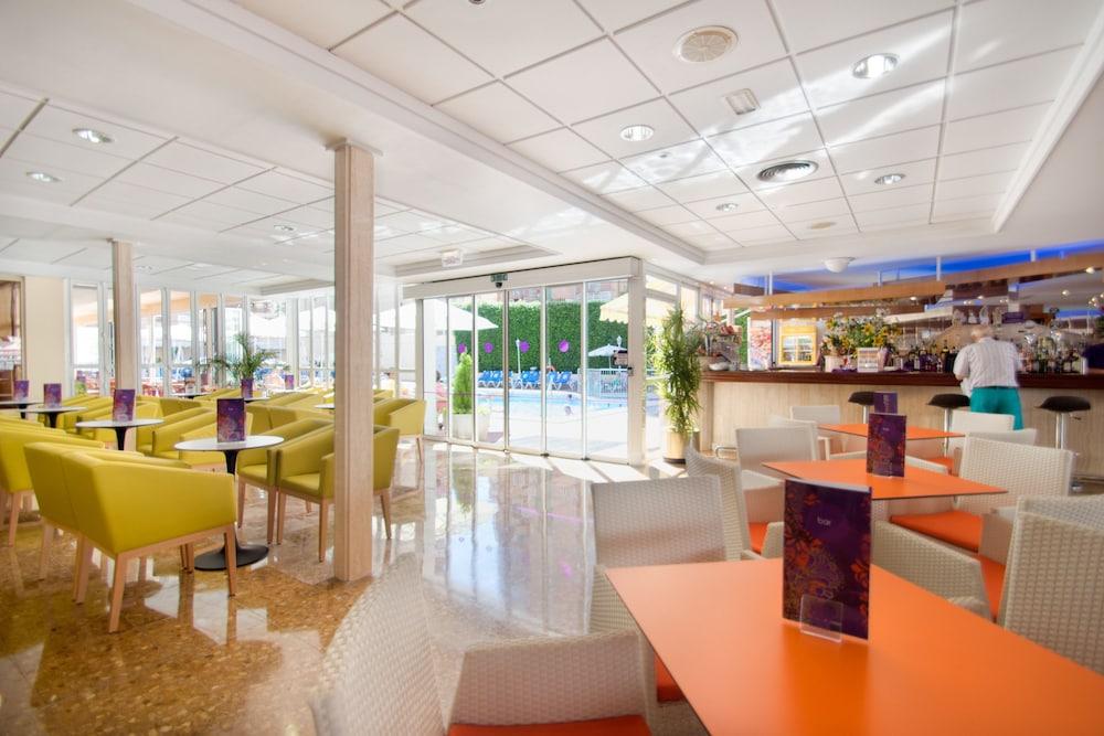Hotel Servigroup Nereo เบนิดอร์ม ภายนอก รูปภาพ