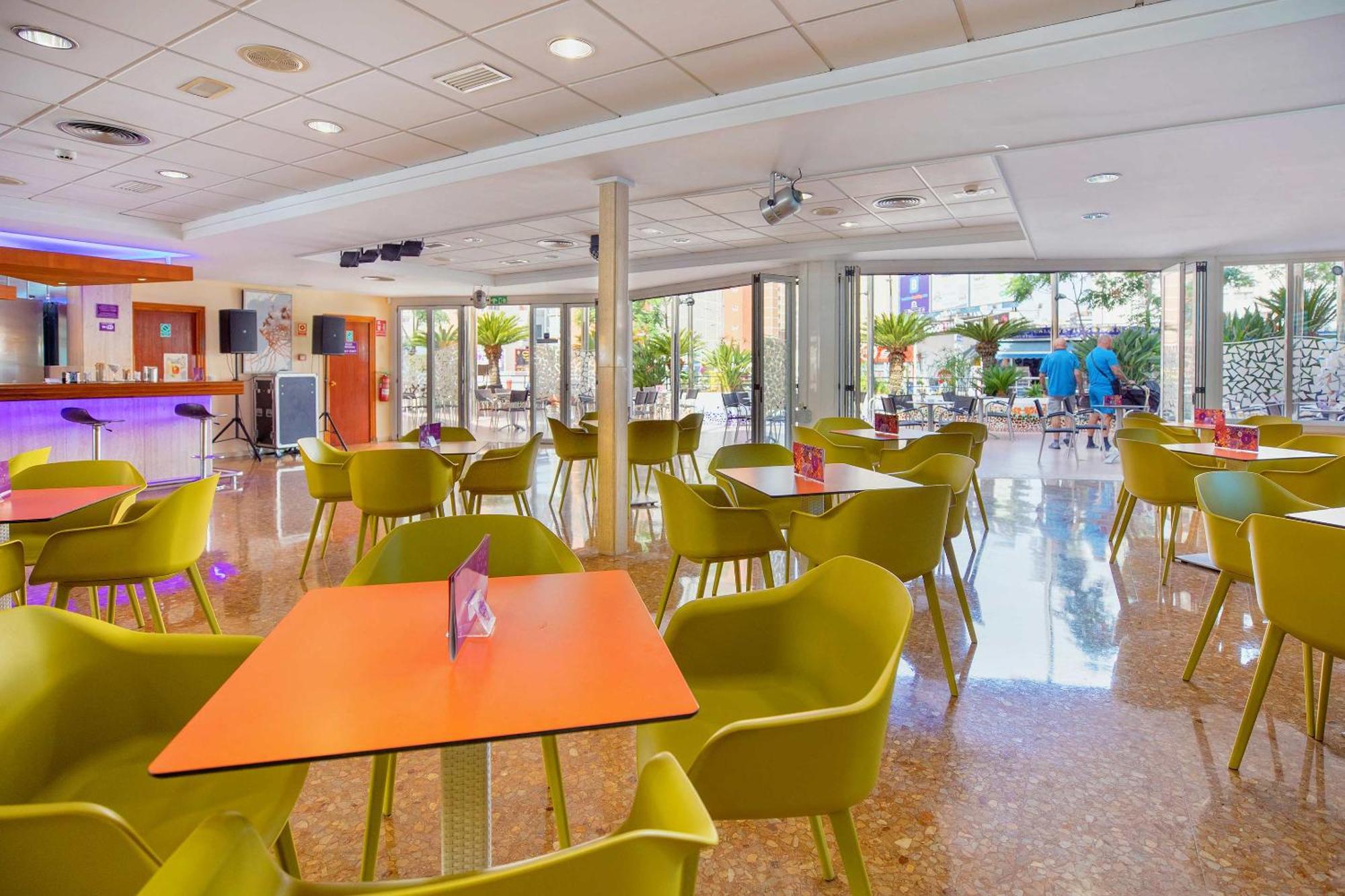 Hotel Servigroup Nereo เบนิดอร์ม ภายนอก รูปภาพ