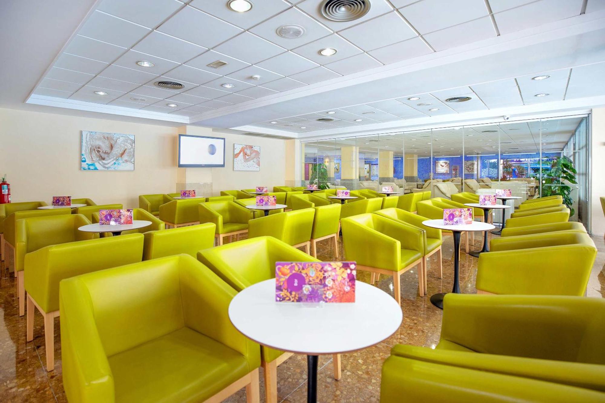 Hotel Servigroup Nereo เบนิดอร์ม ภายนอก รูปภาพ